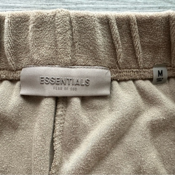 Essentials fear of god Tan Athletic Shorts with Elastic Waistband Sz M - Picture 4 of 5